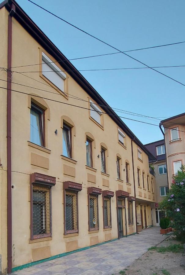 Atonika Apartments Bitola Exterior foto